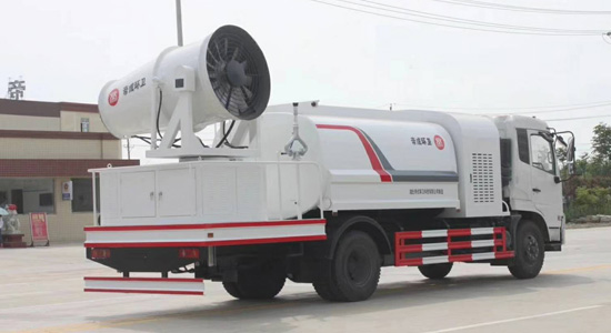 東風(fēng)天錦多功能抑塵車(chē)