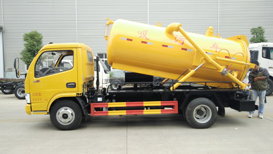 小多利卡吸污車☆工程黃