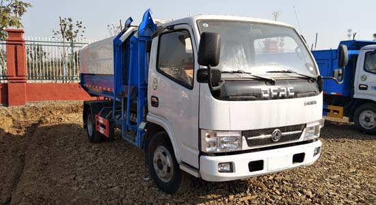 多利卡自裝卸式垃圾車掛桶