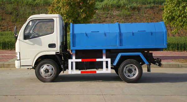 多利卡密封式垃圾車