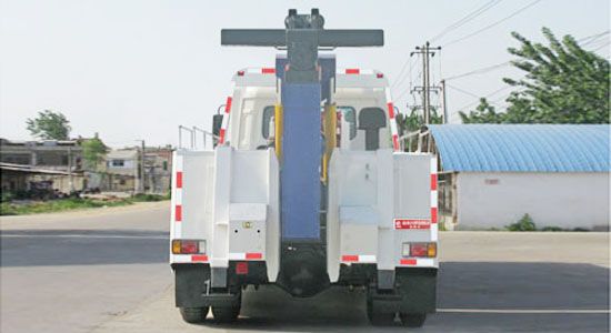 福田歐曼多功能清障車