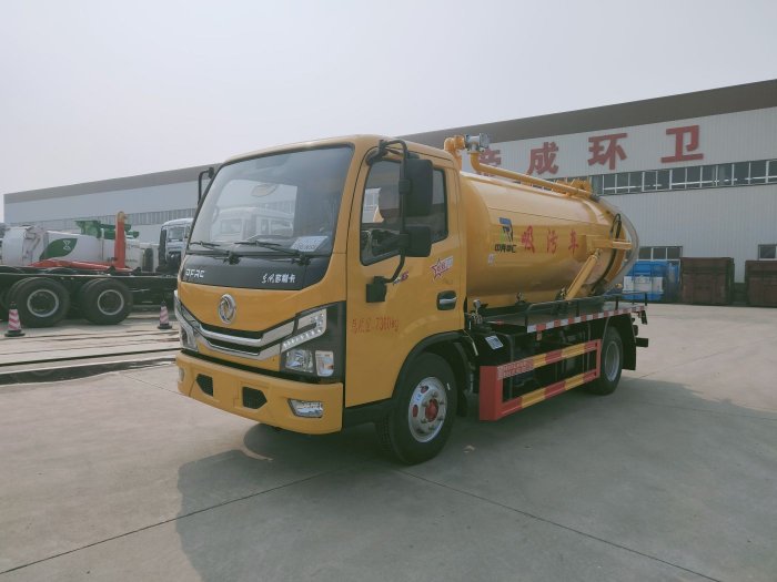 東風(fēng)多利卡吸污車-5m3