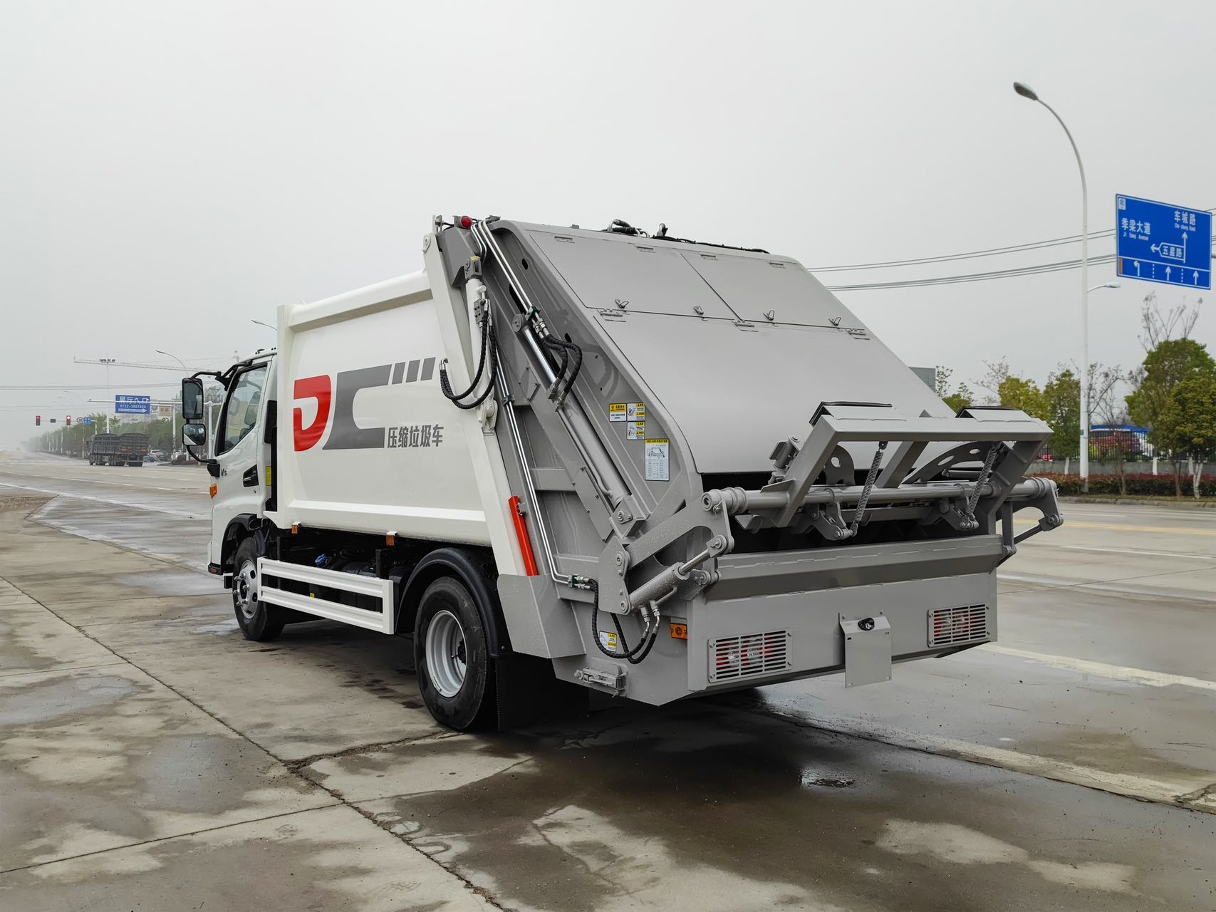 江淮壓縮垃圾車—7.5m3